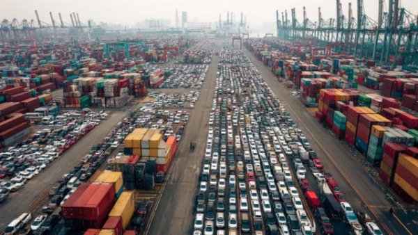 杠杆配资助手网 贸易战前景不明，欧洲港口货物积压